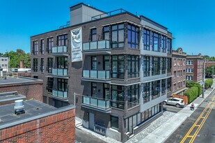 14 Green St in Brookline, MA - Building Photo