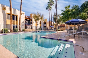 San Merida in Phoenix, AZ - Building Photo