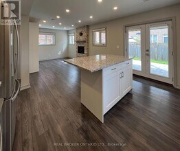 70 Juglans Crescent in Whitchurch-Stouffville, ON - Building Photo - Building Photo