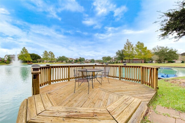 5802 Horseshoe Falls in Missouri City, TX - Building Photo - Building Photo