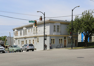 4095-4097 Fraser St in Vancouver, BC - Building Photo - Primary Photo