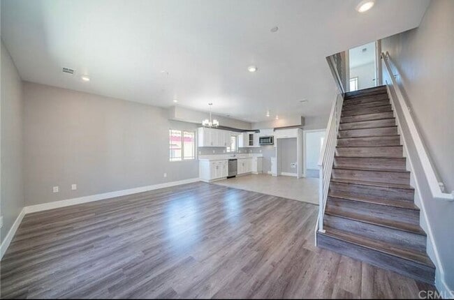 property at 850 W 165th Pl