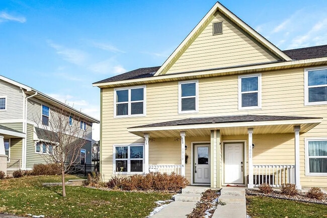 1010 Van White Memorial Blvd in Minneapolis, MN - Foto de edificio - Building Photo