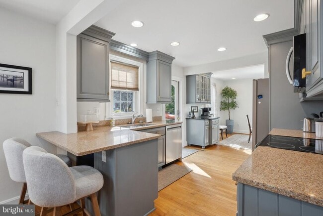 property at 134 S Homeland Ave