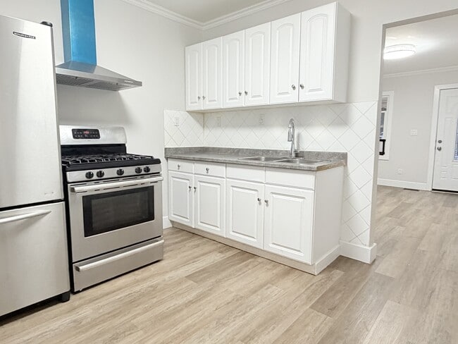 property at 1628 Ford Blvd