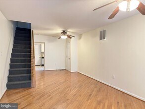 1525 Montrose St in Philadelphia, PA - Building Photo - Building Photo