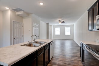 324 Bogle St in Maryville, TN - Building Photo - Building Photo