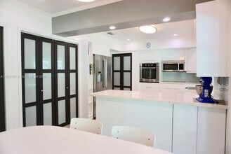 13200 SW 59th Ave in Pinecrest, FL - Building Photo - Building Photo