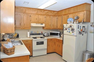 Carter Springs Village Apartments in Danville, VA - Building Photo - Interior Photo