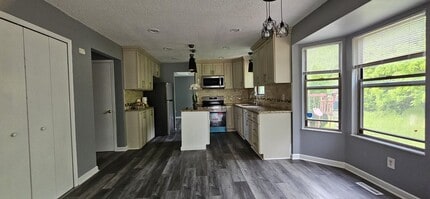 7724 Schoolway Ct in Dublin, OH - Building Photo - Building Photo