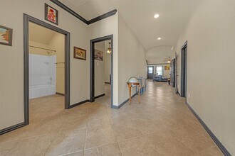 12300 Hunters Knoll Dr in Burleson, TX - Foto de edificio - Building Photo