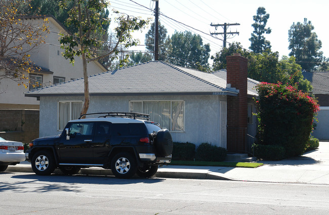 10942 Lampson Ave in Garden Grove, CA - Building Photo - Building Photo