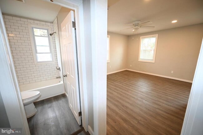 property at 2952 Sollers Point Rd