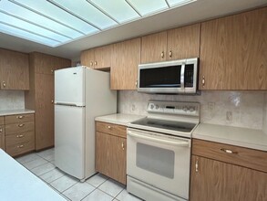 5038 54th Way N in St. Petersburg, FL - Building Photo - Building Photo