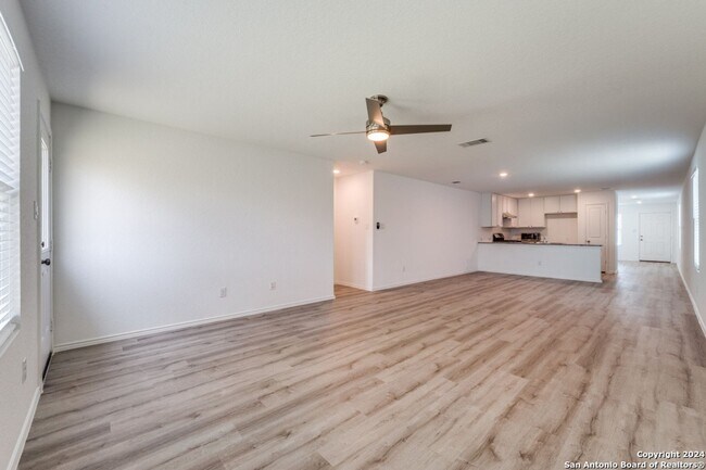 10227 Devon Wheel St in San Antonio, TX - Building Photo - Building Photo