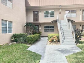368 Piedmont H in Delray Beach, FL - Building Photo