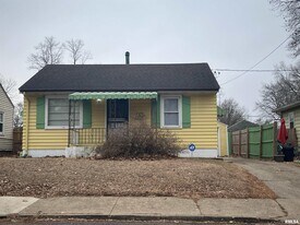 2304 W Proctor St in Peoria, IL - Building Photo