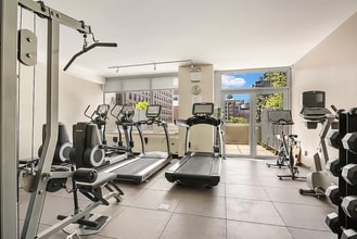 225 W 60th St, Unit 8D in New York, NY - Building Photo - Building Photo