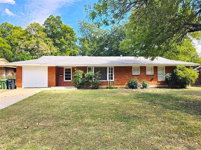 3630 Charles St in North Richland Hills, TX - Building Photo