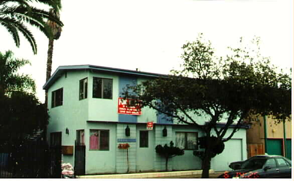 1736 Sherman Pl in Long Beach, CA - Building Photo