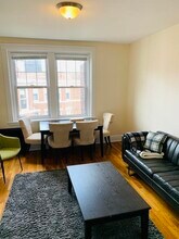 333 Harvard St, Unit 4A in Cambridge, MA - Building Photo - Building Photo