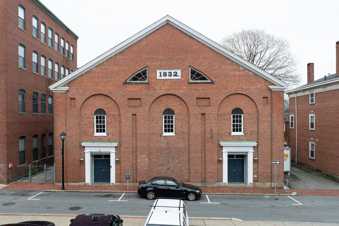 7 Crombie St in Salem, MA - Foto de edificio