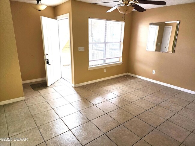 1600 Big Tree Rd, Unit K4 in South Daytona, FL - Building Photo - Building Photo