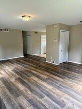 138 E Maxlow Ave in Hazel Park, MI - Building Photo - Building Photo