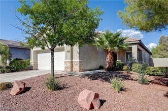 3236 Rushing Waters Pl in Las Vegas, NV - Foto de edificio - Building Photo