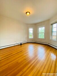 7 Hesston Ter photo'