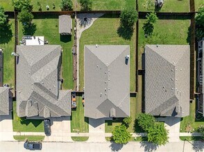 300 Kelvington Dr in Anna, TX - Building Photo - Building Photo