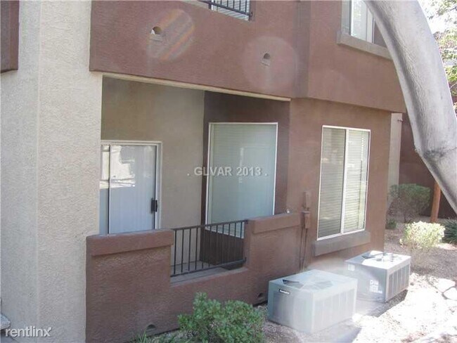 4400 S Jones Blvd-Unit -Unit 1018 in Las Vegas, NV - Building Photo - Building Photo