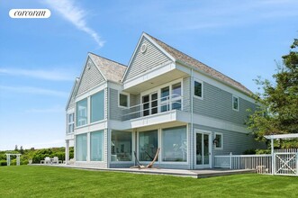 390 Old Montauk Hwy in Montauk, NY - Building Photo - Building Photo