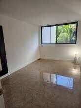 20347 W Country Club Dr in Aventura, FL - Building Photo - Building Photo