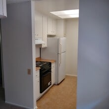 2208 Gates Ave, Unit Unit 1 in Redondo Beach, CA - Building Photo - Building Photo