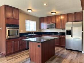 1633 S Farragut St in Ridgecrest, CA - Building Photo - Building Photo