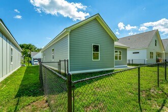 578 Strong Ave in Red Bank, TN - Building Photo - Building Photo