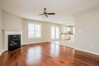 1604 Crag Burn Ln in Raleigh, NC - Building Photo - Building Photo