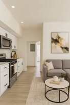 4733 Cedar Ave in Philadelphia, PA - Building Photo