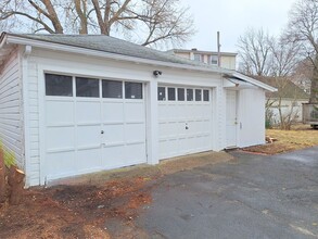 403 Park St in Bristol, CT - Building Photo - Building Photo