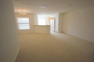 2510 Edgewater Falls Dr in Brandon, FL - Building Photo - Building Photo