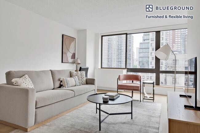 255 W 94th St