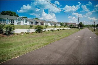 100 Division St in Clermont, FL - Building Photo - Building Photo