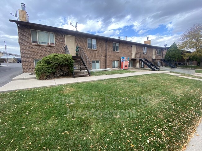 property at 723 26th Ave Ct