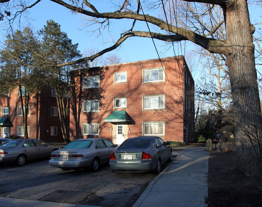 8810 Bradford Rd in Silver Spring, MD - Building Photo