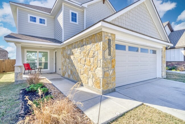 15225 Still Water Mdw Lp in College Station, TX - Building Photo - Building Photo