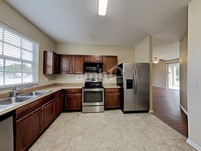2302 SW Webster Ln in Port St. Lucie, FL - Building Photo - Building Photo