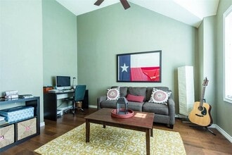 4633 Chandler Dr in Frisco, TX - Foto de edificio - Building Photo