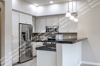 4777 S Fulton Ranch Blvd in Chandler, AZ - Foto de edificio - Building Photo