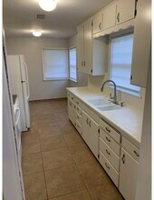 48 29th Pkwy in Hutchinson, KS - Building Photo - Building Photo